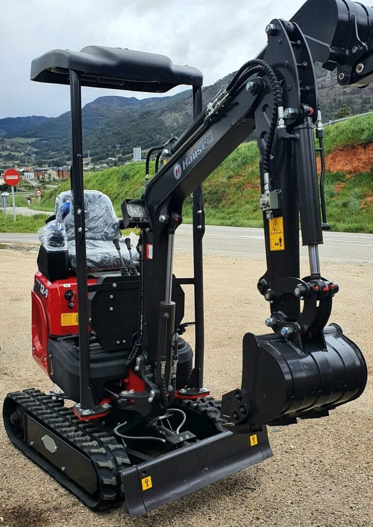 MINIRETROEXCAVADORA-HAUSER-XR12-9-1.2T.-KUBOTA-3CYL-2