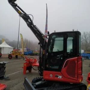 MINIRETROEXCAVADORA-XR28-KUBOTA-3CYL.-3T.-2