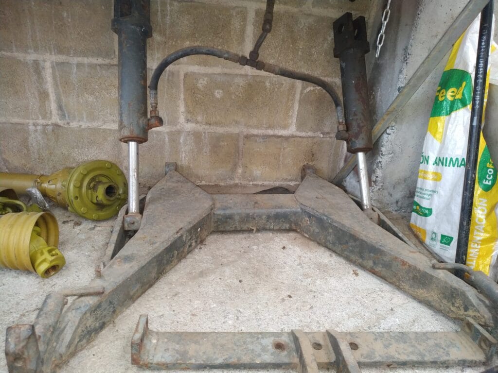 TRIPUNTAL-DELANTERO1