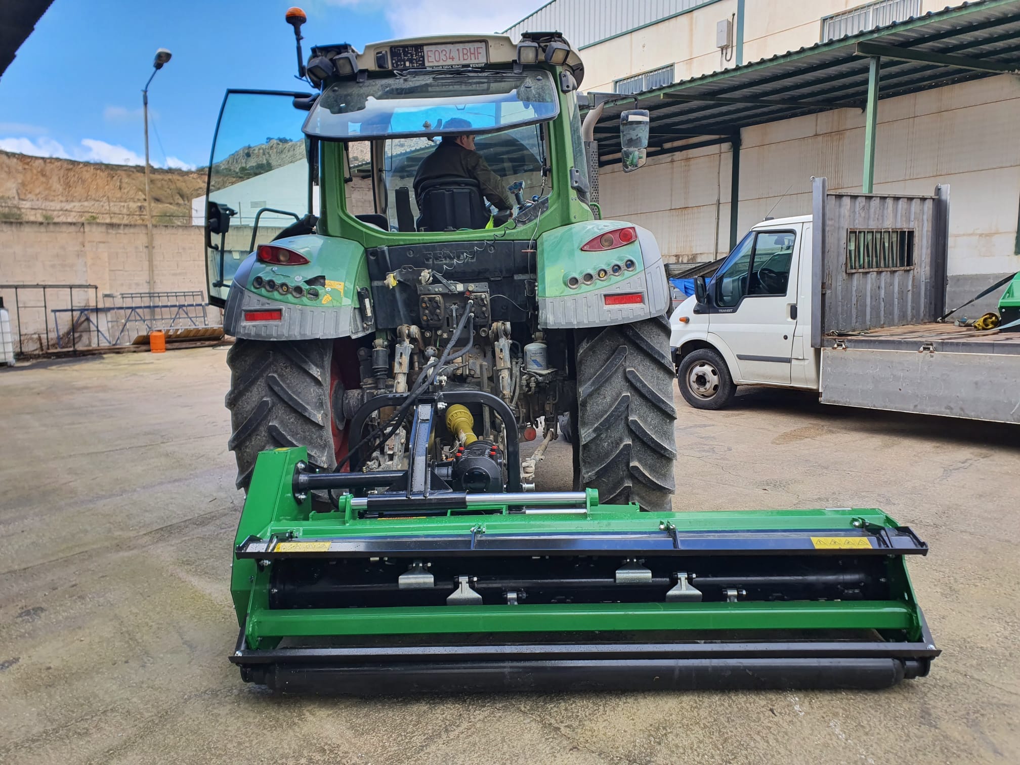 TRITURADORA-REFORZADA-ABENCAR-16-A-3-M-1