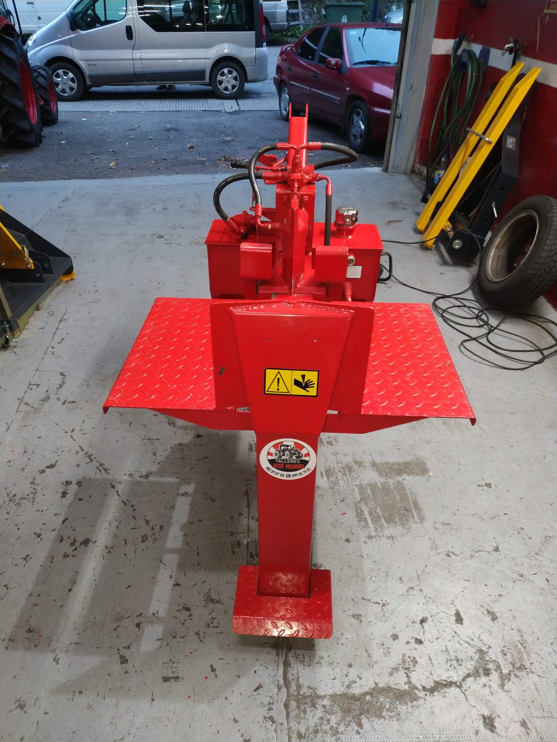 astilladora-de-lena-12t-horizontal-