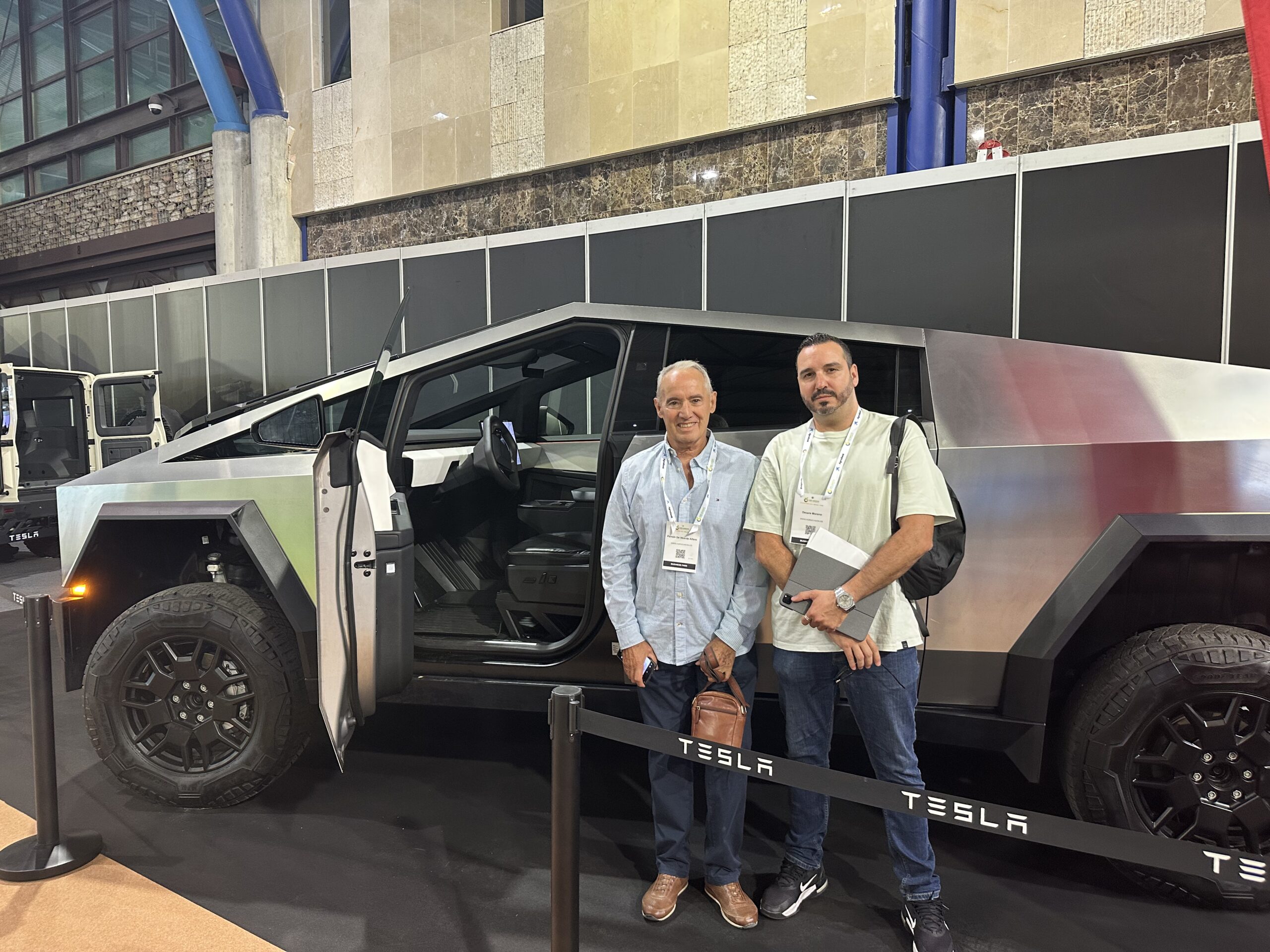 Presidente y webmaster: Fermín de Vicente y Oscars Moreno. Presidente y webmaster: Fermín de Vicente y Oscars Moreno.